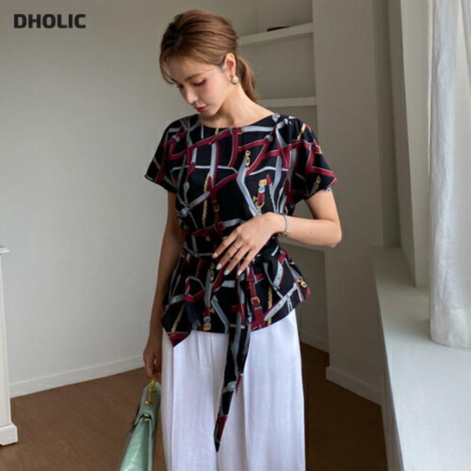 ストラップ付チェーンパターンブラウス・全2色・b69543 レディース 【bl】トップス ブラウス 半袖 チェーン柄 総柄 ストラップ 大人 モダン 高級感 ウエストマーク 雰囲気 アンバランス ショートスリーブ 春 夏 韓国 ファッション ハイホリHIHOLLI