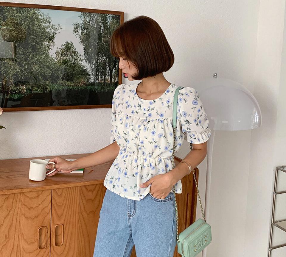 花柄ギャザーブラウス・全3色・t64454 レディース 【bl】韓国 ファッション トップス ブラウス 半袖 花柄 フラワー パターン ゴム シフォン フレア ラウンドネック フェミニン ガーリー 夏 春