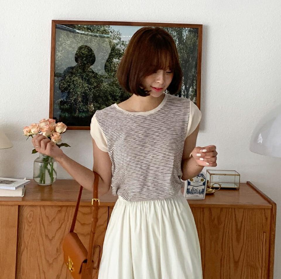 キャップスリーブボーダーTシャツ・全3色・t64449 レディース 【tops】韓国 ファッション トップス Tシャツ ボーダー パフキャップスリーブ ラウンドネック フレンチスリーブ 着痩せ 華奢見 フェミニン カジュアル ベーシック デイリー 夏 春