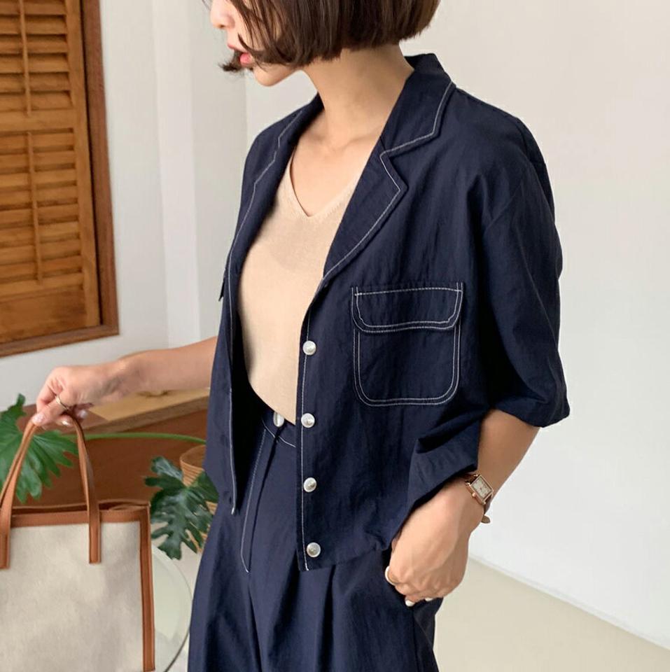 ステッチクロップドシャツ・全4色・t64462 レディース 【bl】韓国ファッション トップス シャツ 半袖 ボタン 配色 ステッチ 開襟タイプ ハーフスリーブ クロップド丈 カジュアル フェミニン 夏 春