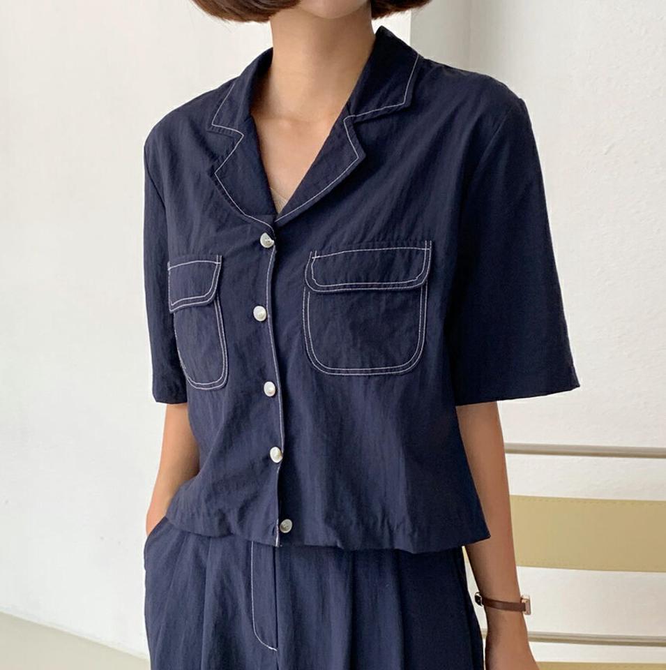 ステッチクロップドシャツ・全4色・t64462 レディース 【bl】韓国ファッション トップス シャツ 半袖 ボタン 配色 ステッチ 開襟タイプ ハーフスリーブ クロップド丈 カジュアル フェミニン 夏 春