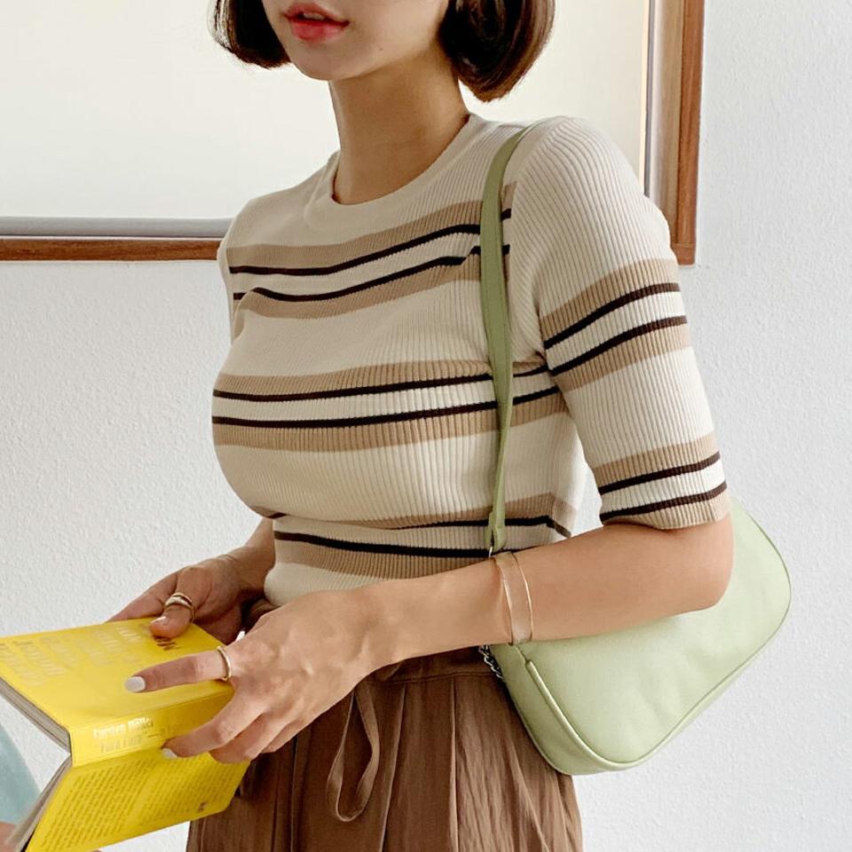 ボーダーリブニット・全3色・b64450 レディース 【tops】韓国 ファッション トップス ニット 半袖 ボーダー スリム フィット タイト リブ ラウンドネック 体型カバー 細身 フェミニン 夏 春