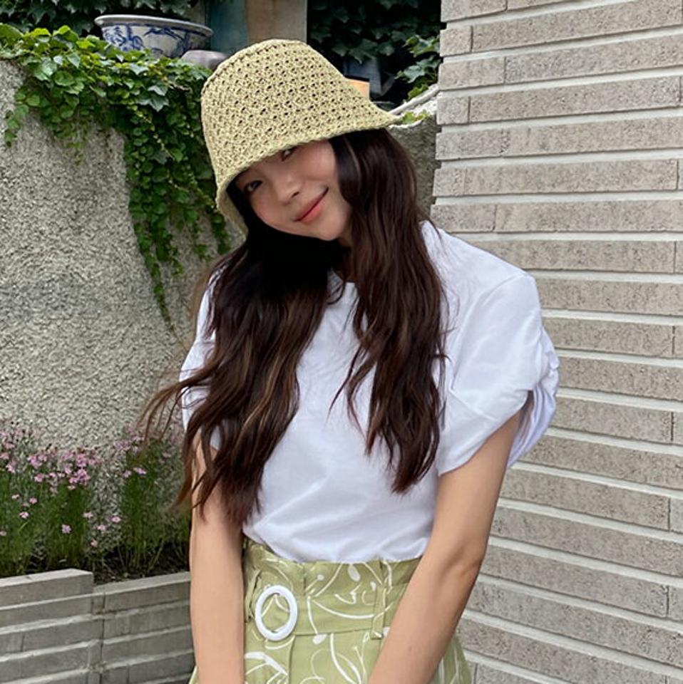 ツイストスリーブTシャツ・全3色・t65700 レディース 【tops】韓国 ファッション トップス Tシャツ 半袖 ツイストスリーブ ラウンドネック コットン ツイスト フェミニン カジュアル ベーシック デイリー 夏 春