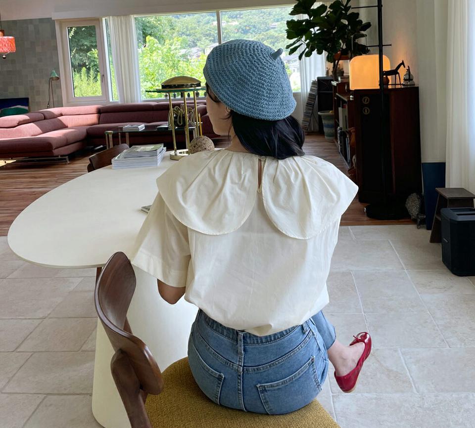 タックラウンドカラーブラウス・全2色・b64688 レディース 【bl】韓国 ファッション トップス ブラウス 半袖 ガーリー ラウンドカラーネック ラウンドネック 体型カバー 細身 カジュアル ルーズ ゆったり 春 夏 NIJU