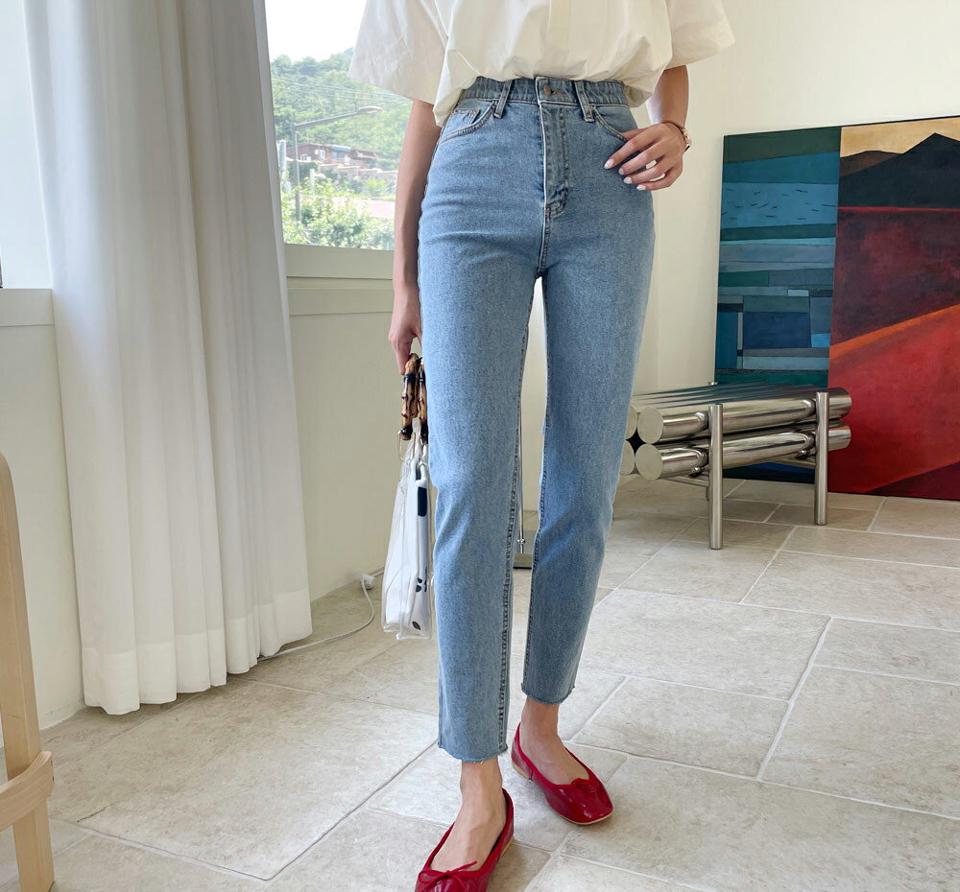 ライトブルーデニムパンツ・全1色・t64689 レディース 【pt】韓国ファッション ボトムス パンツ ロング ロングパンツ ベーシック デニムパンツ ゴム デニム ストレート スリム フィット タイト 美脚 足長 細身 着痩せ 体型カバー 春 夏 NIJU