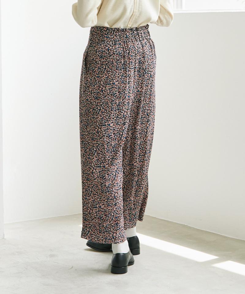 ○レーヨンデシン小花プリント タックパンツ（cardo fabrica）