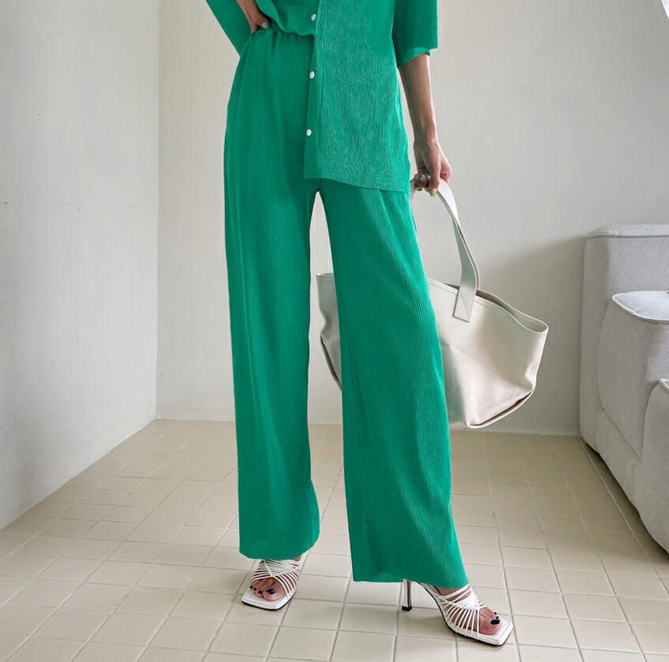 プリーツパンツ・全3色・t62556 レディース 【pt】韓国 ファッション ボトムス ロング ロングパンツ プリーツ ワイド ストレート ルーズ 体型カーバー 細身 着痩せ ゆったり オフィスカジュアル 夏 春