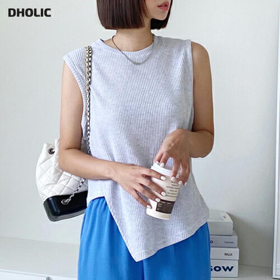 ワッフルダイアゴナルスリーブレス・全2色・t62538 レディース 【tops】韓国 ファッション トップス ノースリーブ スリーブレス ユニーク ワッフル生地 ダイアゴナル アンバランス ラウンドネック スリム フィット 細身 無地 肌見せ 華奢見 夏 春