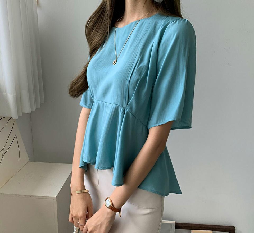 バックリボンブラウス・全4色・t69615 レディース 【bl】トップス ブラウス 半袖 ハーフスリーブ バックリボン バックシャン りぼん 単色 無地 可愛い かわいい アンバランス タック 春 夏 韓国 ファッション ハイホリHIHOLLI