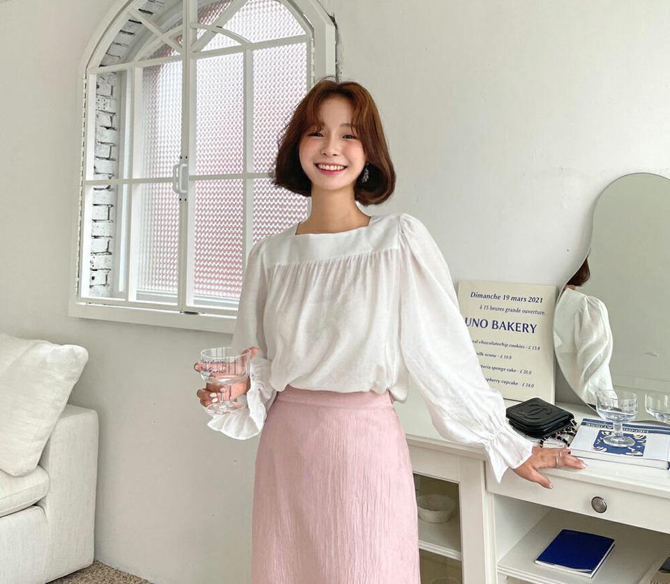 【タイム特価】バックリボンスクエアブラウス・全3色・t64523 レディース 【bl】韓国 ファッション トップス ブラウス 長袖 スクエアネック リボン バックリボン ギャザー ゴム パフスリーブ フェミニン 上品 スリム 秋 リボンブラウス 夏 春【TS】