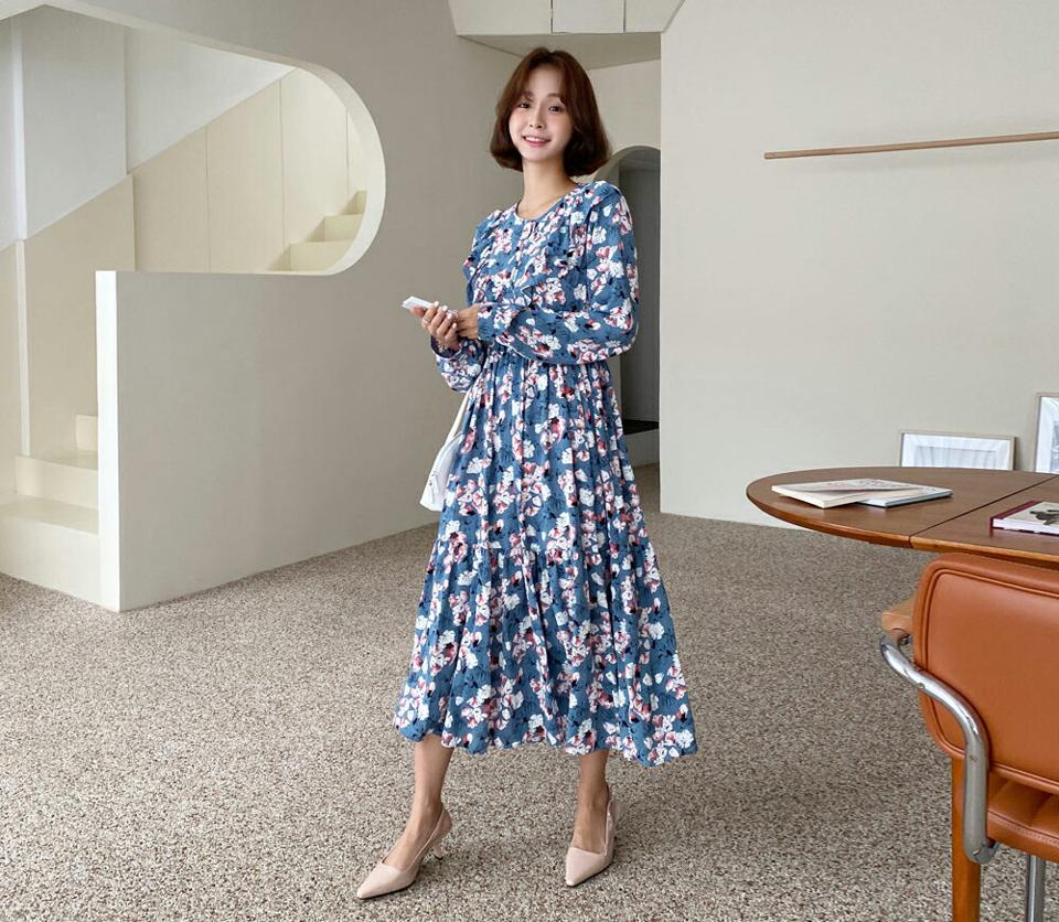 フリルフローラルワンピース・全2色・b64534 レディース 【ops】韓国ファッション ワンピース ロング ロングワンピース 長袖 花柄 フラワー パターン フローラル フリル フレア ストリング ラウンドネック 着痩せ 華奢見 カジュアル 秋 夏 春