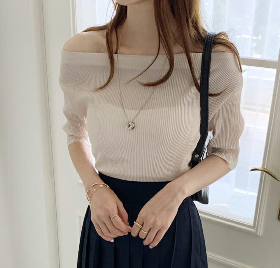 リブオフショルTシャツ・全3色・t69570 レディース 【tops】トップス Tシャツ リブ オフショルダー 肩だし シンプル カジュアル 大人 半端丈 ハーフスリーブ 半袖 春 夏 韓国 ファッション ハイホリHIHOLLI