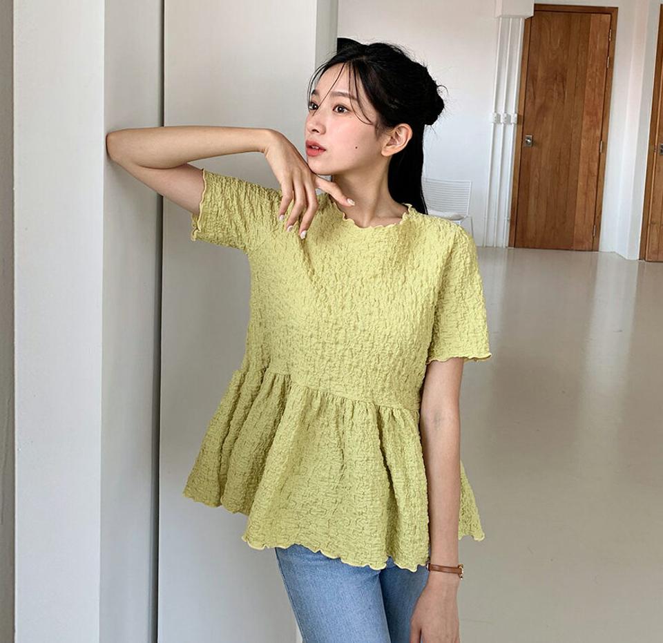リンクルギャザーブラウス・全3色・t64641 レディース 【bl】韓国 ファッション トップス ブラウス 半袖 ラブリー リンクル ギャザー ラウンドネック フレア フェミニン 体型カバー 細身 シンプル ガーリー 春 夏 NIJU