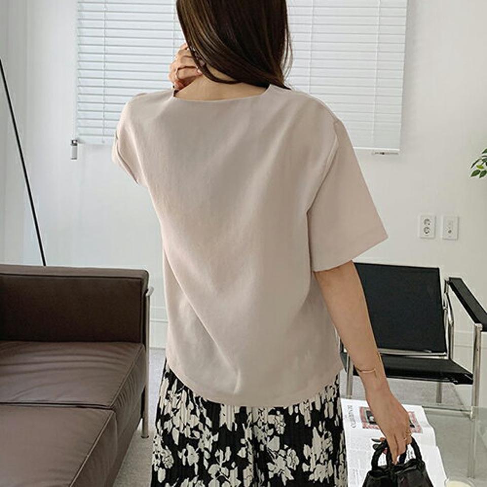 Vネックサイドスリットブラウス・全3色・b69592 レディース 【bl】トップス ブラウス 半袖 ハーフスリーブ Vネック スリット 単色 無地 シンプル ベーシック 大人 カジュアル 春 夏 韓国 ファッション ハイホリHIHOLLI