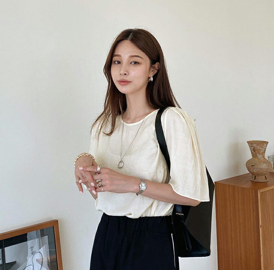 パフリンクルブラウス・全4色・t00218 レディース 【bl】トップス ブラウス 半袖 ハーフスリーブ リンクル パフ袖 パフスリーブ 単色 上品 シンプル フェミニン 春 夏 韓国 ファッション ハイホリHIHOLLI