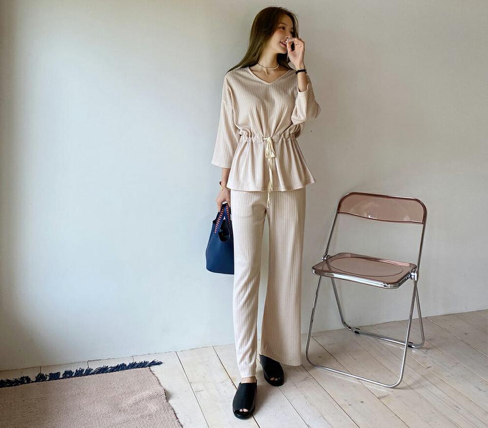 ドロストVネックリブTシャツ&パンツSET・全2色・b69641 レディース 【pt】セットアップ setup トップス Tシャツ リブ 七分丈 七分袖 7分丈 7分袖 パンツ ズボン Vネック ドロスト ロングパンツ シンプル 単色 春 秋 韓国 ファッション ハイホリHIHOLLI