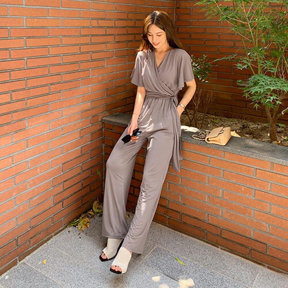 ストラップ付Vネックオールインワン・全3色・t69601 レディース 【pt】オールインワン パンツ ズボン ロングパンツ 半袖 ハーフスリーブ Vネック ストラップ 単色 無地 カシュクール ウエストマーク 春 夏 韓国 ファッション ハイホリHIHOLLI