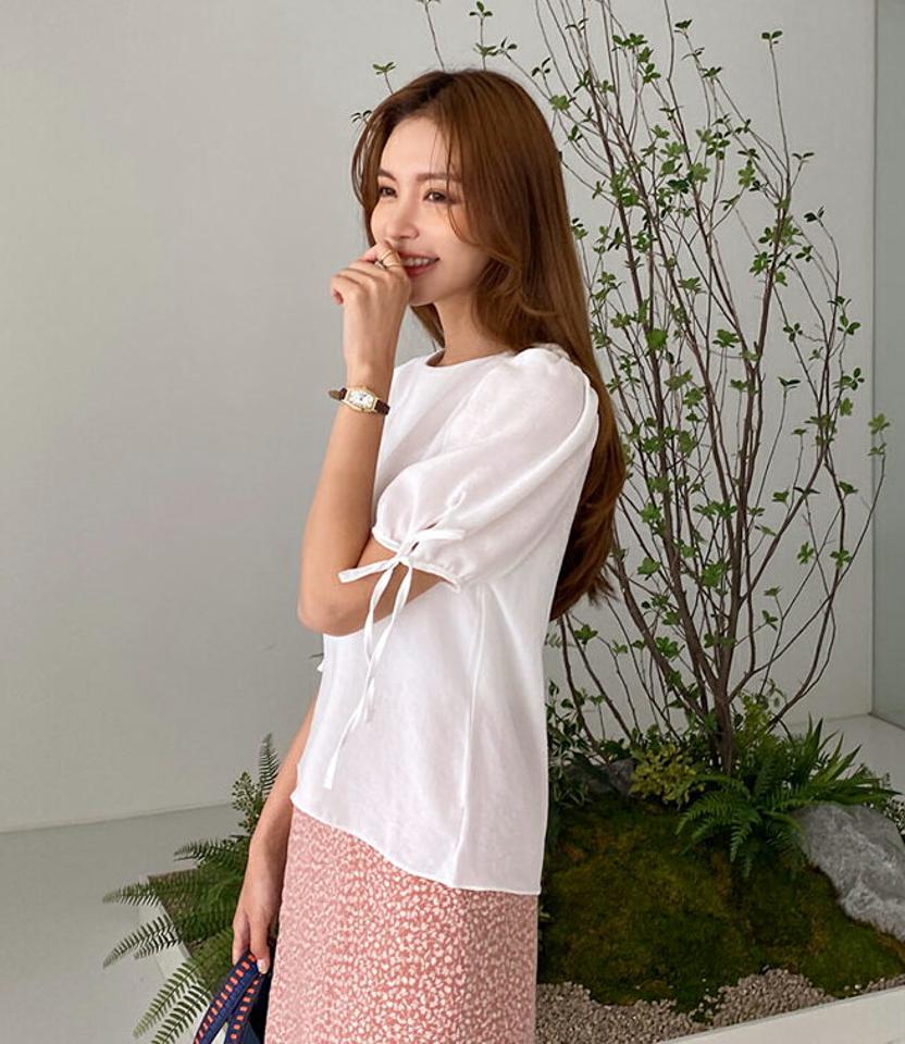 スリーブリボンパフブラウス・全4色・t69561 レディース 【bl】トップス ブラウス 半袖 ハーフスリーブ パフスリーブ パフ袖 りぼん 単色 無地 シンプル かわいい ガーリー 春 夏 韓国 ファッション ハイホリHIHOLLI