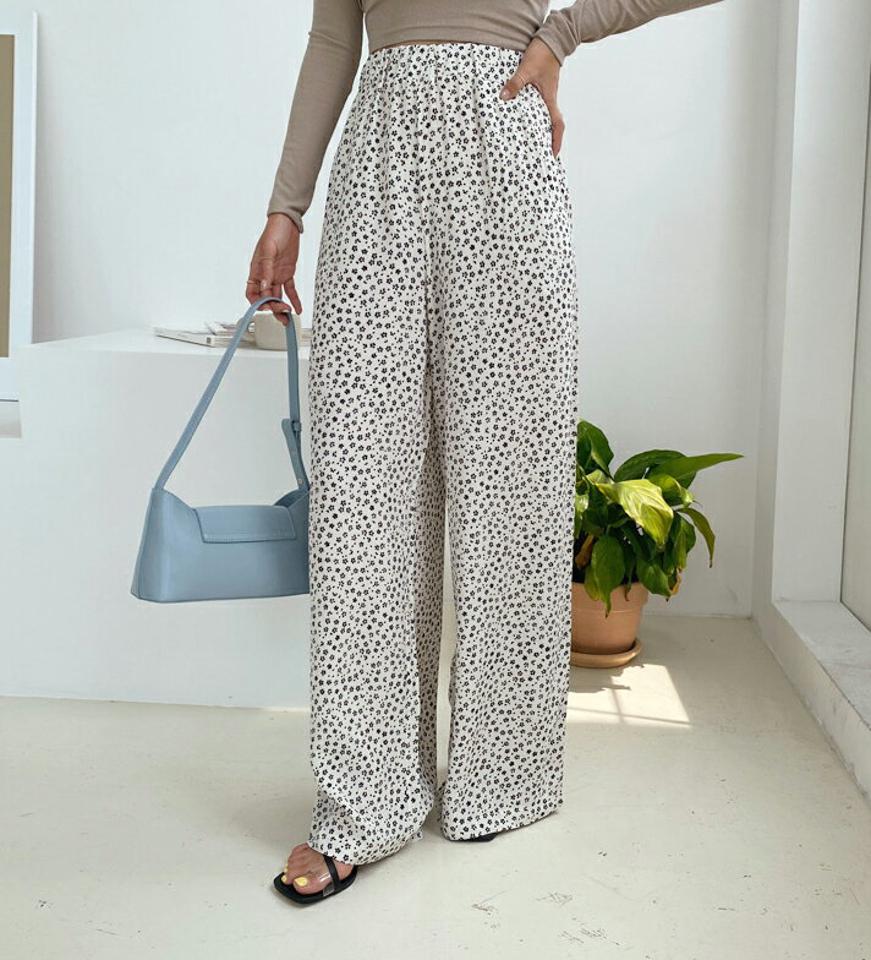 クローバーパンツ・全3色・b65746 レディース 【pt】韓国ファッション ボトムス ロング ロングパンツ 楽ちん クローバー パターン ゴム ワイド ハイウエスト クール スリム ルーズ ゆったり 体型カバー 細身 足長 着痩せ 夏 春