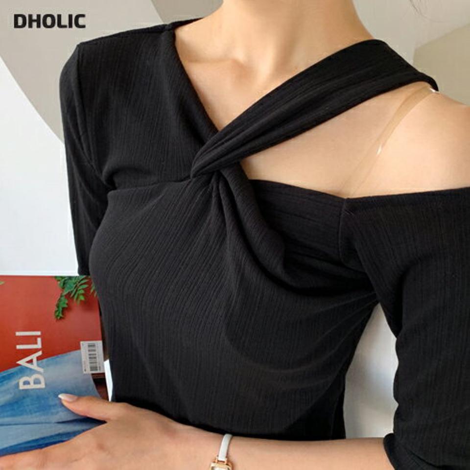 ツイストTリブシャツ・全3色・t65468 レディース 【tops】韓国 ファッション トップス Tシャツ 半袖 デイリー アンバランス ツイスト リブ フィット スリム 華奢見 体型カーバー 細身 フェミニン 夏 春