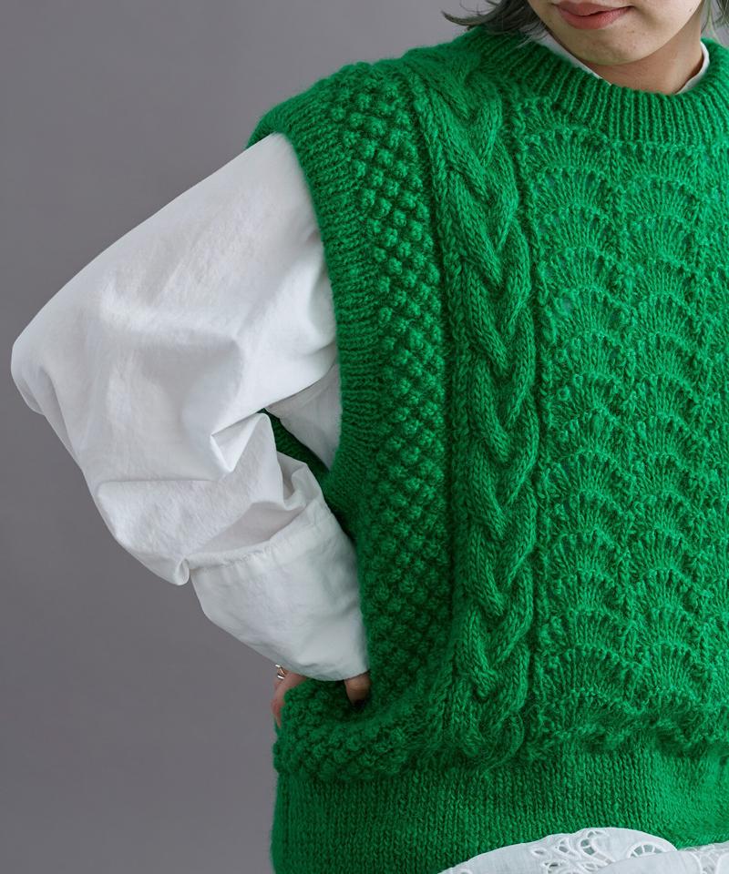 【予約販売】○ケーブル×透かし編みハンドニットベスト（cardo fabrica）