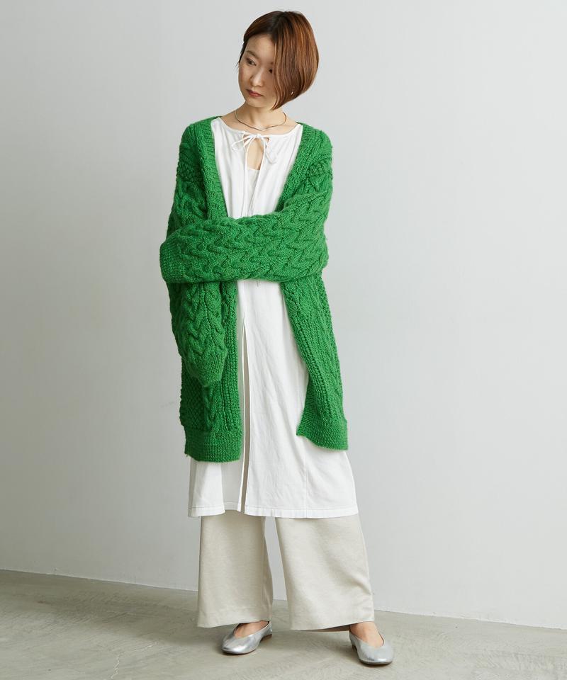 【予約販売】○ケーブル×透かし編みハンドニットＶネックカーディガン（cardo fabrica）