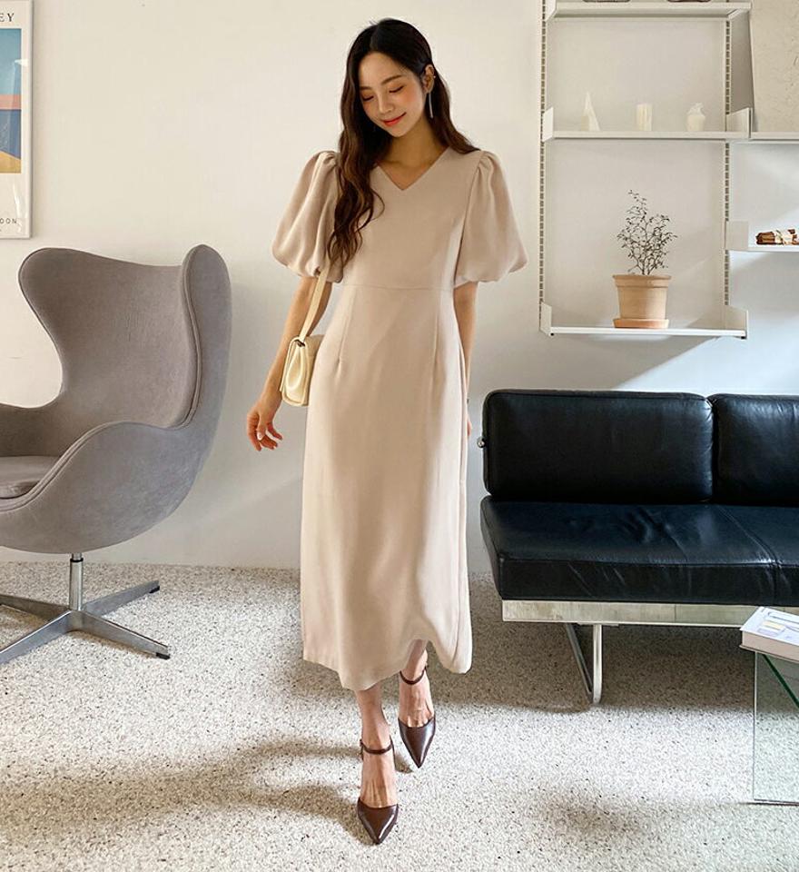 パフVネックワンピース・全2色・t62589 レディース 【ops】韓国 ファッション ワンピース ロング ロングワンピース 半袖 パフスリーブ ガーリー ハーフ袖 Vネック Hライン スリット スリム カジュアル 体型カバー フェミニン デコルテ 夏 春