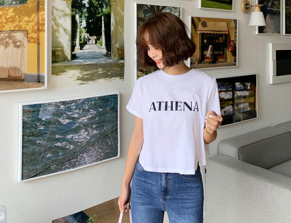 【KILL PRICE】クロップドスリットロゴTシャツ・全4色・t57901 レディース 【tops】韓国 ファッション トップス Tシャツ 半袖 スリット シンプル クロップド丈 ロゴ カジュアル ラウンドネック スリム フィット 体型カーバー デイリー 夏 春【KILL】