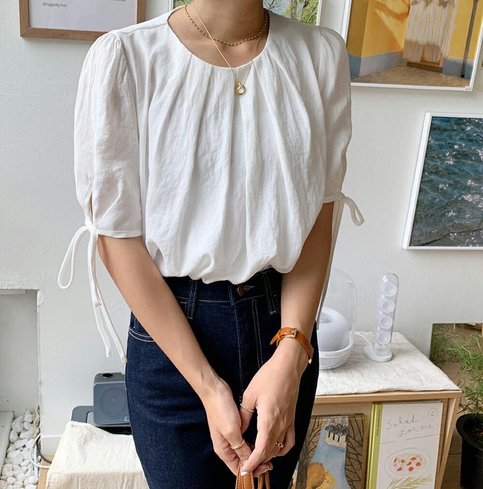 タックネックブラウス・全2色・t57905 レディース 【bl】韓国 ファッション トップス ブラウス 半袖 ルーズ ゆったり タック リボン ラウンドネック オフィスカジュアル オフィス 大人 フェミニン 上品 スリム 秋 夏 春