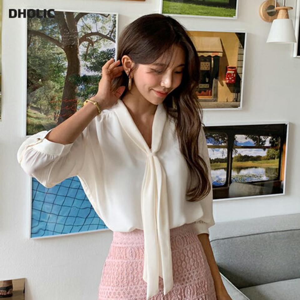 ネックリボンブラウス・全3色・t57929 レディース 【bl】韓国ファッション トップス ブラウス 長袖 ルーズ ゆったり リボンネック リボン 大人 ギャザー オフィスカジュアル オフィス フェミニン 上品 スリム 秋 夏 春