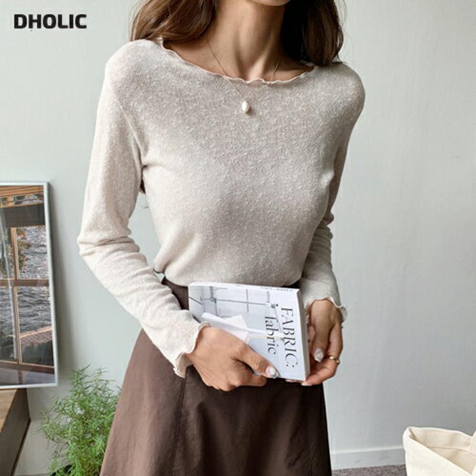 ウェーブ長袖Tシャツ・全4色・t57910 レディース 【tops】韓国ファッション トップス Tシャツ 長袖 リブ ウェーブ やわらかい スリム フィット タイト デコルテ デイリー ボリューム 高見え プルオーバー 秋 春