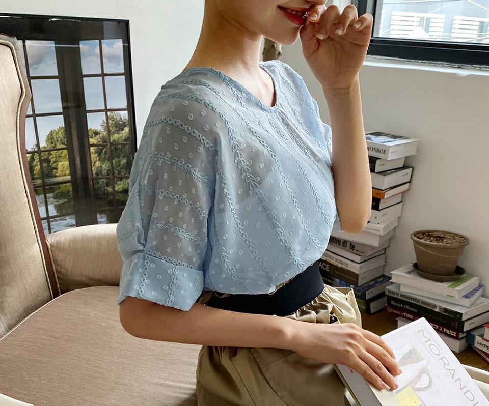 ドット刺繍ブラウス・全4色・t00506 レディース 【bl】韓国 ファッション トップス ブラウス 半袖 シンプル ドット 刺繍 Vネック バンドスリーブ ゴム フェミニン 上品 体型カバー 細身 ガーリー 春 夏 NIJU