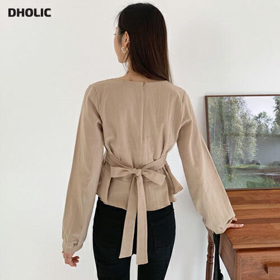 スクエアネックフレアヘムブラウス・全3色・t65779 レディース 【bl】韓国ファッション トップス ブラウス 長袖 ルーズ スクエアネック デコルテ フレア ガーリー リボン フィット フェミニン 上品 スリム 秋 夏 春