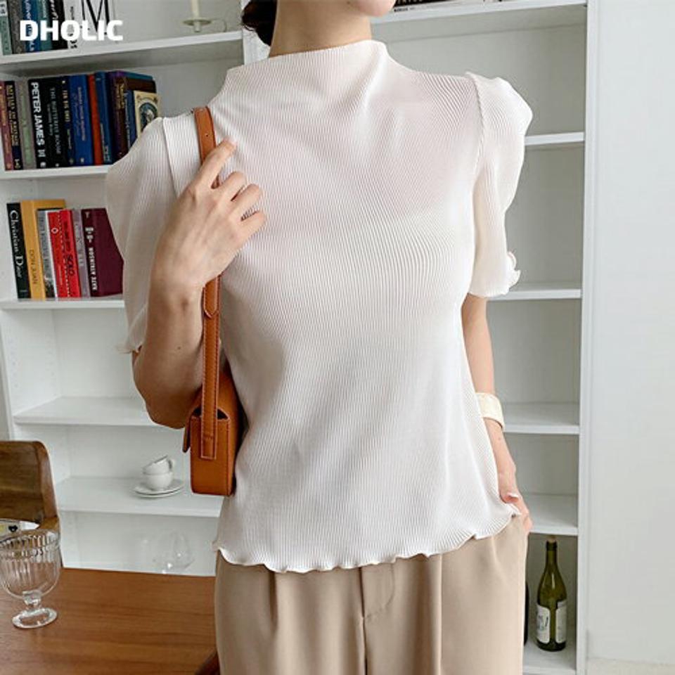 プリーツパフTシャツ・全4色・t62620 レディース 【tops】韓国 ファッション トップス Tシャツ 半袖 プリーツ パフスリーブ ハーフネック 大人 ウェーブヘム フィット ベーシック デイリー 体型カバー 細身 フェミニン 夏 春