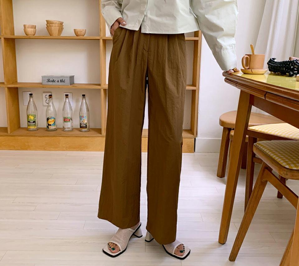 ナイロンワイドパンツ・全4色・t57966 レディース 【pt】韓国 ファッション ボトムス ロング ロングパンツ ベーシック ナイロン ドライ ツータック ワイド ハイウエスト スリム 体型カーバー 細身 足長 着痩せ 夏 春