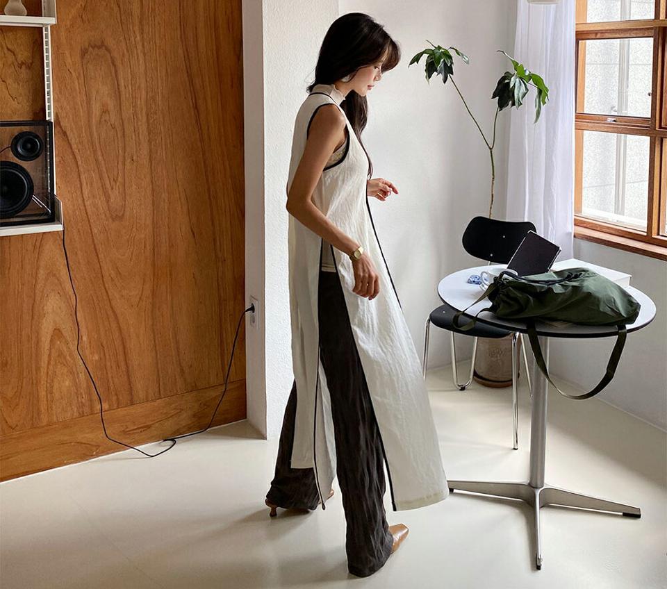 ストラップ付配色スリーブレス・全2色・t62628 レディース 【tops】韓国 ファッション トップス スリーブレス ノースリーブ 配色 ロング ストラップ Vネック 大人 スリム 細身 体型カバー フェミニン 夏 春