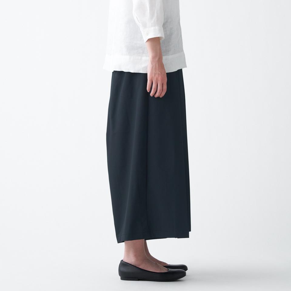 乾きやすいストレッチはかまパンツ