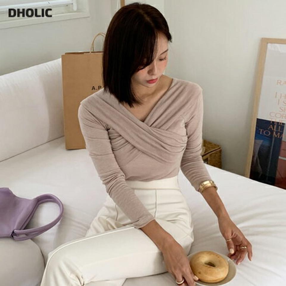 2WAYVネックギャザーTシャツ・全3色・b65793 レディース 【tops】韓国 ファッション トップス Tシャツ 長袖 シンプル クロス ギャザー ボリューム Vネック オフショルダー スリム フィット タイト ベーシック 体型カバー 細身 フェミニン 秋 春