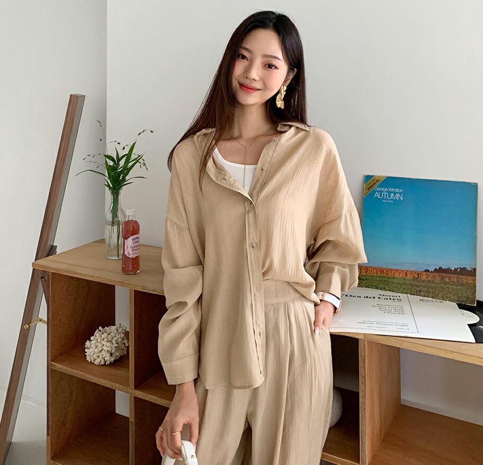 リンクルバックスリットシャツ・全3色・t65820 レディース 【bl】韓国 ファッション トップス シャツ 長袖 ユニーク フェミニン ルーズ 光沢 ストラップ スリム 上品 カジュアル オフィスカジュアル ゆったり 秋 春