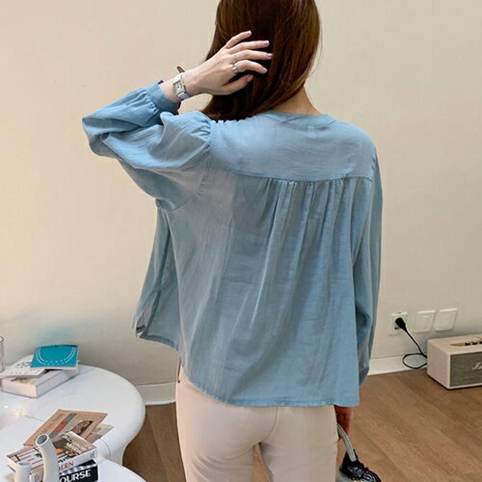 バンドカラーブラウス・全3色・t69594 レディース 【bl】トップス ブラウス 長袖 バンドカラー ピンタック 可愛い かわいい 大人 ガーリー 春 秋 韓国 ファッション ハイホリHIHOLLI