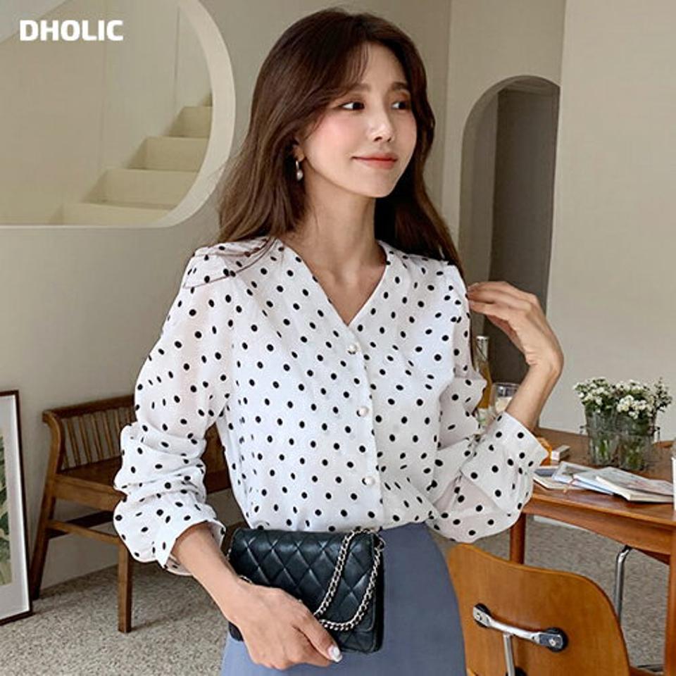 即日配送 Vネックパール調ボタンドットブラウス・全2色・b64599 レディース 【bl】韓国ファッション トップス ブラウス 長袖 ラブリー 上品 Vネック パールボタン ドット パール フェミニン カジュアル デコルテ 秋 春