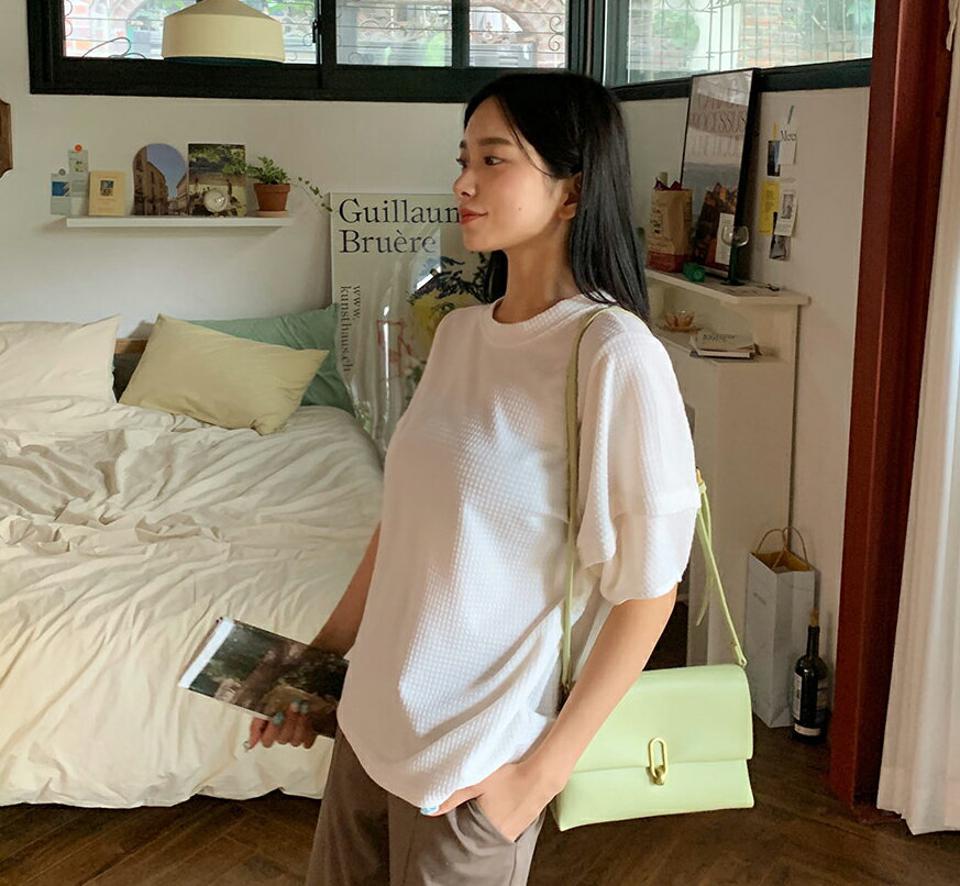 ワッフルバルーンスリーブTシャツ・全3色・b00573 レディース 【tops】韓国 ファッション トップス Tシャツ 半袖 ワッフル レーヨン ラウンドネック 秋 スリム ルーズ ゆったり 楽ちん デイリー フェミニン シンプル ガーリー 春 NIJU