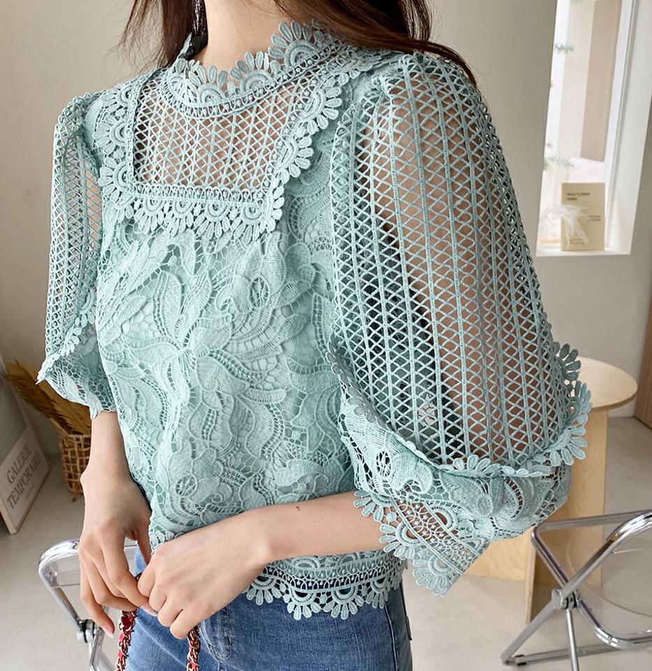 フラワー刺繍レースブラウス・全2色・t62641 レディース 【bl】韓国 ファッション トップス ブラウス 長袖 ルーズ ゆったり 花柄 フラワー パターン 刺繍 レース パフスリーブ 上品 フェミニン カジュアル 秋 春