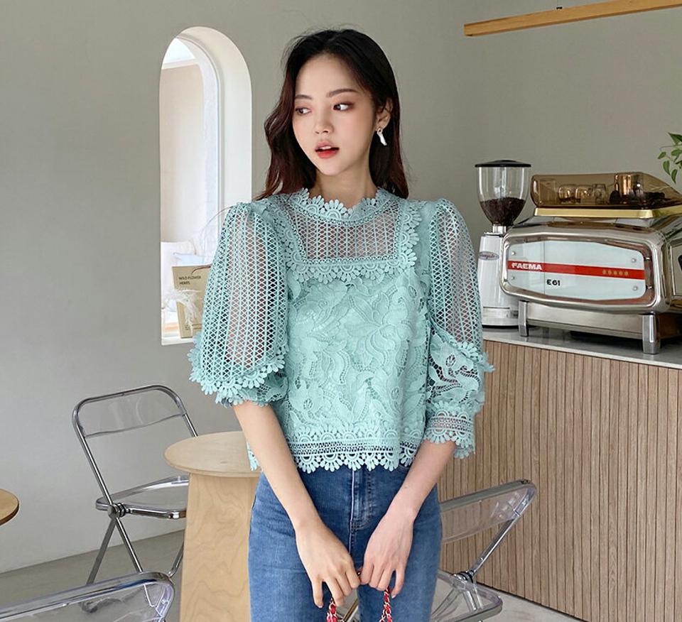 フラワー刺繍レースブラウス・全2色・t62641 レディース 【bl】韓国 ファッション トップス ブラウス 長袖 ルーズ ゆったり 花柄 フラワー パターン 刺繍 レース パフスリーブ 上品 フェミニン カジュアル 秋 春