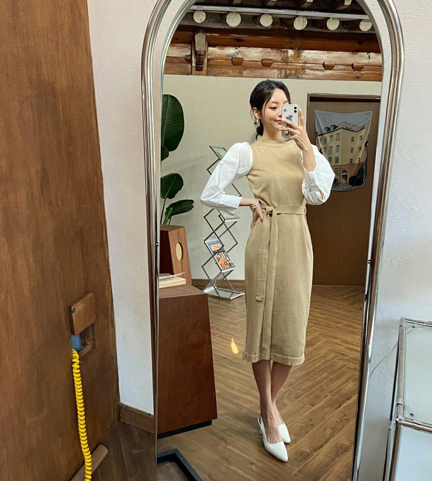 ストラップ付配色パフニットワンピース・全2色・b62681 レディース 【ops】韓国ファッション ワンピース ロングワンピース 大人 ロング丈 ハーフネック カフス配色 長袖 ボタン Hライン 配色 ゴム フェミニン 秋 春