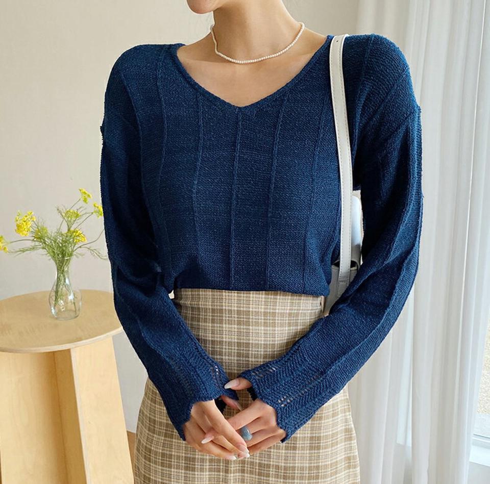 Vネックシアーヘムクロップドニット・全4色・b62644 レディース 【tops】韓国ファッション トップス ニット ラフ Vネック デコルテ パンチング 透け感 カラーニット 大人 シンプル 細身 体型カバー フェミニン 上品 ルーズ ゆったり 秋 春