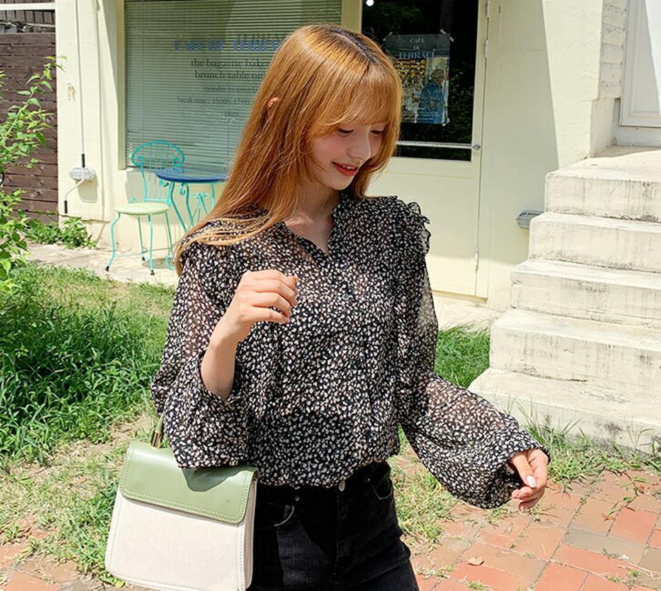 フローラルフリルブラウス・全2色・t64890 レディース 【bl】韓国 ファッション トップス ブラウス 長袖 シンプル 花柄 フラワー パターン 小花柄 フリル フェミニン 上品 体型カバー 細身 ガーリー 春 秋 NIJU