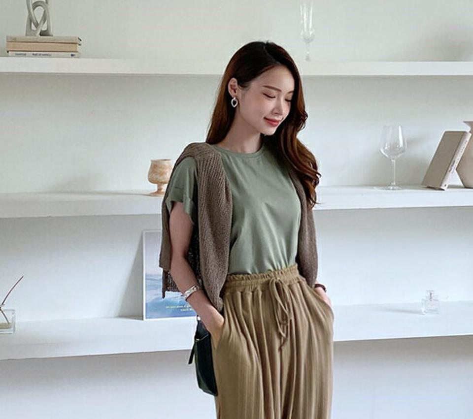 ラウンドネックロールアップTシャツ・全5色・t69827 レディース 【tops】トップス Tシャツ 半袖 ロールアップ ラウンドネック 単色 無地 シンプル ドルマンスリーブ カジュアル ラフ 春 夏 韓国 ファッション ハイホリHIHOLLI
