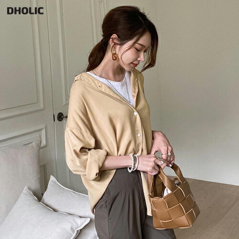 シルキールーズフィットシャツ・全4色・b69923 レディース 【bl】トップス シャツ 長袖 シルキー 単色 無地 シンプル ベーシック ルーズ ゆったり ラフ 大人 春 秋 韓国ファッション ハイホリHIHOLLI