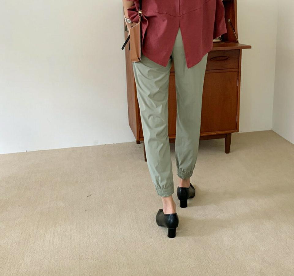 カーゴジョガーパンツ・全4色・b69865 レディース 【pt】パンツ ズボン ロングパンツ ジョガーパンツ カーゴパンツ 単色 無地 シンプル ベーシック 大人 カラーパンツ カジュアル ラフ 春 夏 秋 韓国ファッション ハイホリHIHOLLI